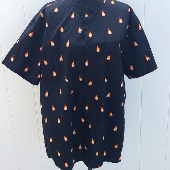 NWT Molokai Surf Co. Men's XL Flaming Skulls Button Down Shirt - Picture 2 of 6